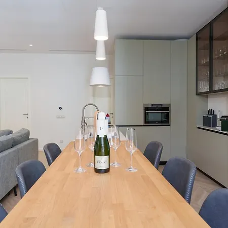 Riviera Goose Azur Appartement *